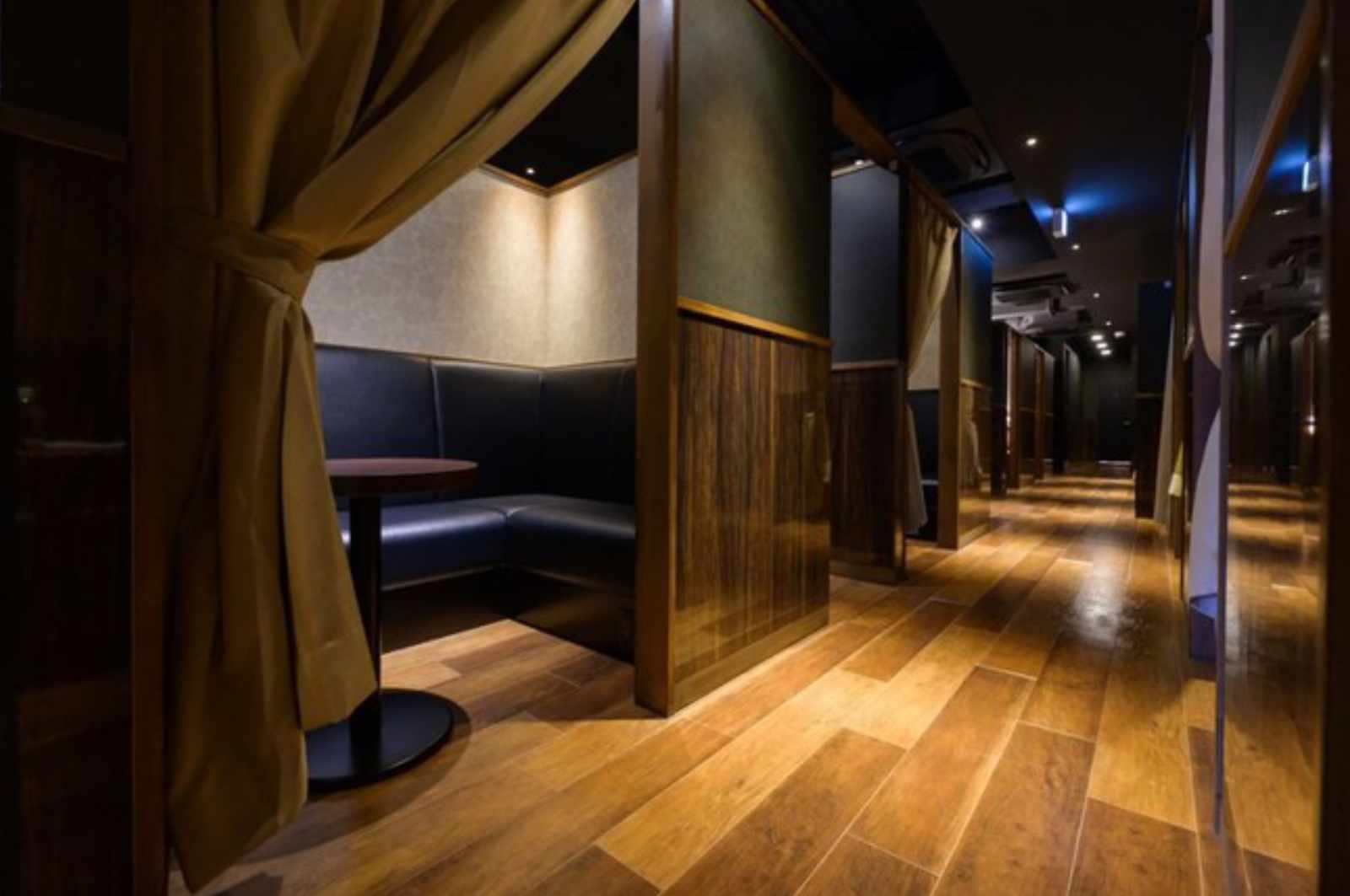 THE SINGLE　横浜西口店